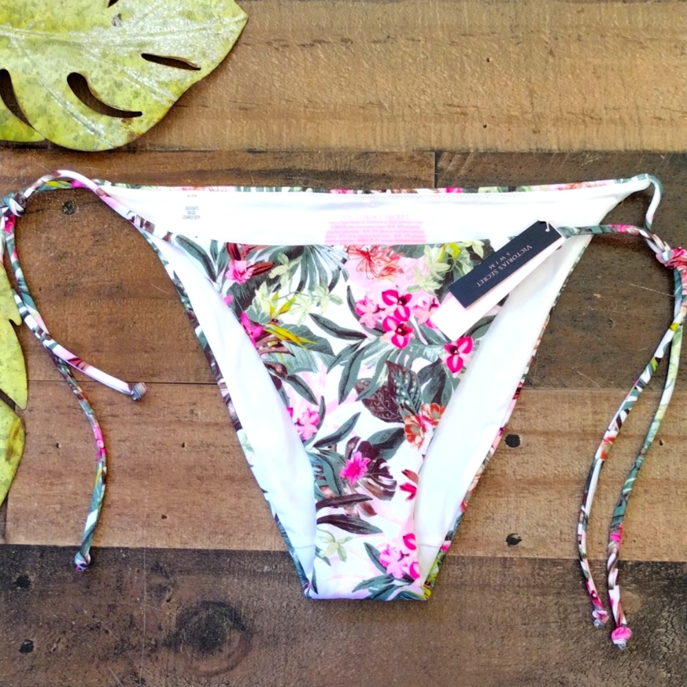 Victoria Secret's NWT ONLY Bikini Bottoms Size Small